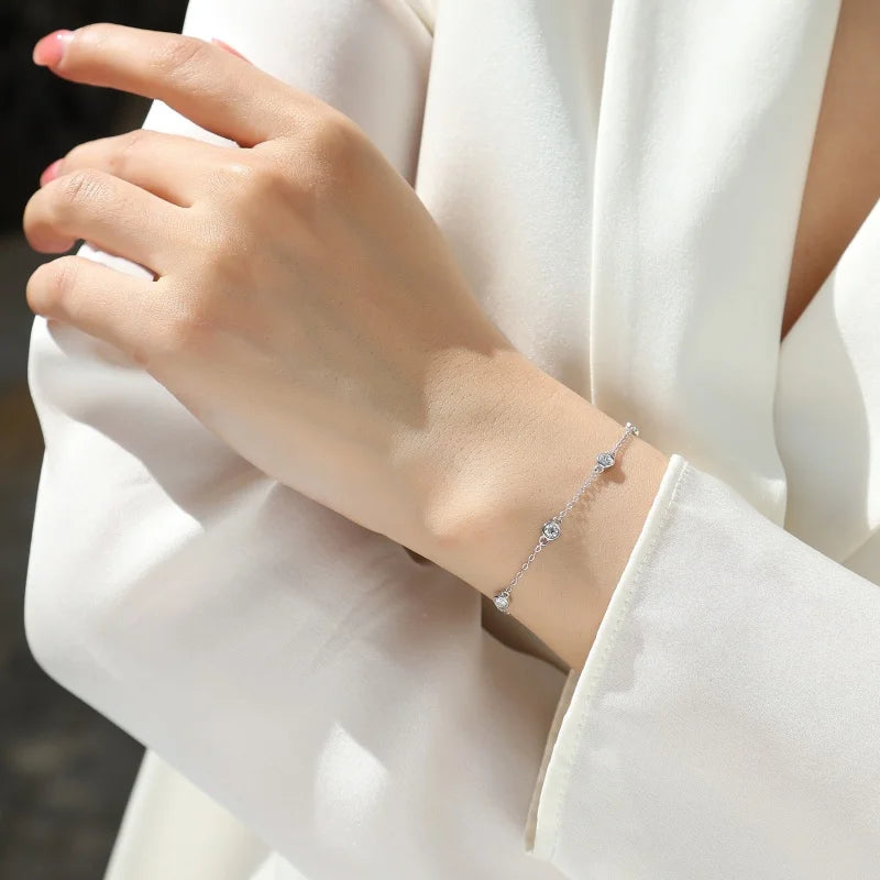 Exquisite Luxury 925 Sterling Silver Moissanite Tennis Bracelet - The Perfect Gift for Weddings, Parties, and Everyday Elegance